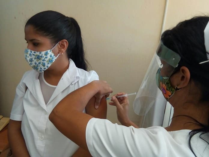 Abdala, a cuatro días de vacunación del personal de la Salud