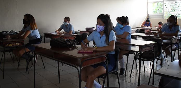 Jobabo: Estudiantes de grados terminales reanudaron clases presenciales