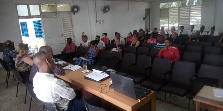 El Partido evalúa en Jobabo resultados de la salud pública y de la economía