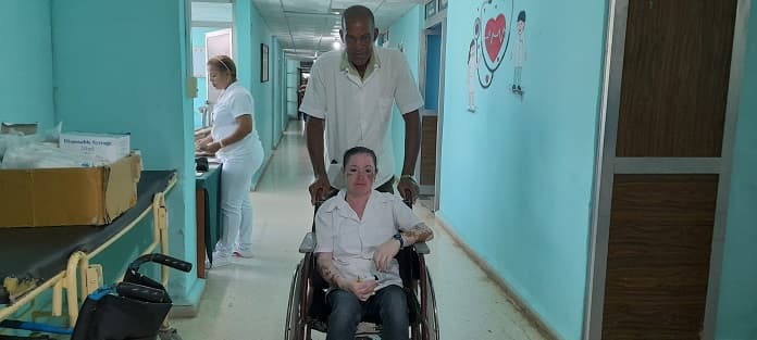 Habana, de plomero a camillero