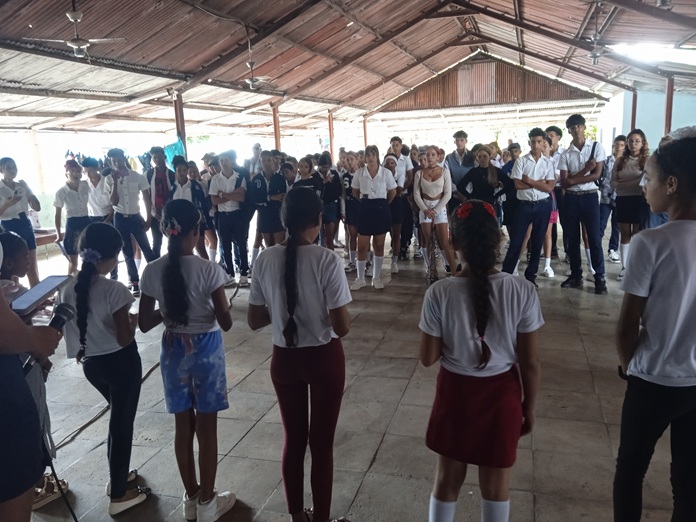 Alegría y entusiasmo: Federación de Estudiantes de la Enseñanza Media 1 IMG 20251114 102027